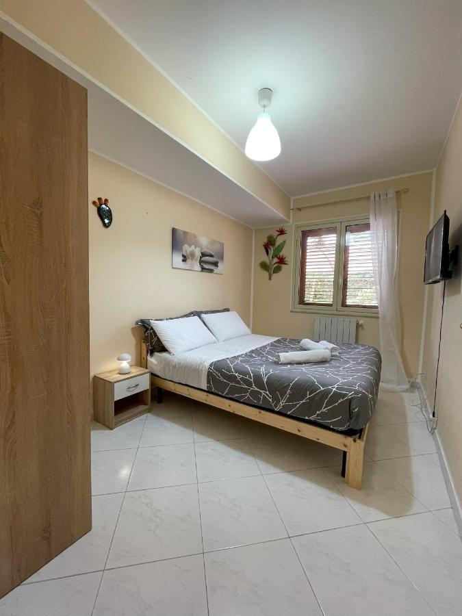 Casa Di Aida Apartment Messina Luaran gambar